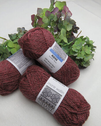 Marie Wallin - British Breeds - Rose